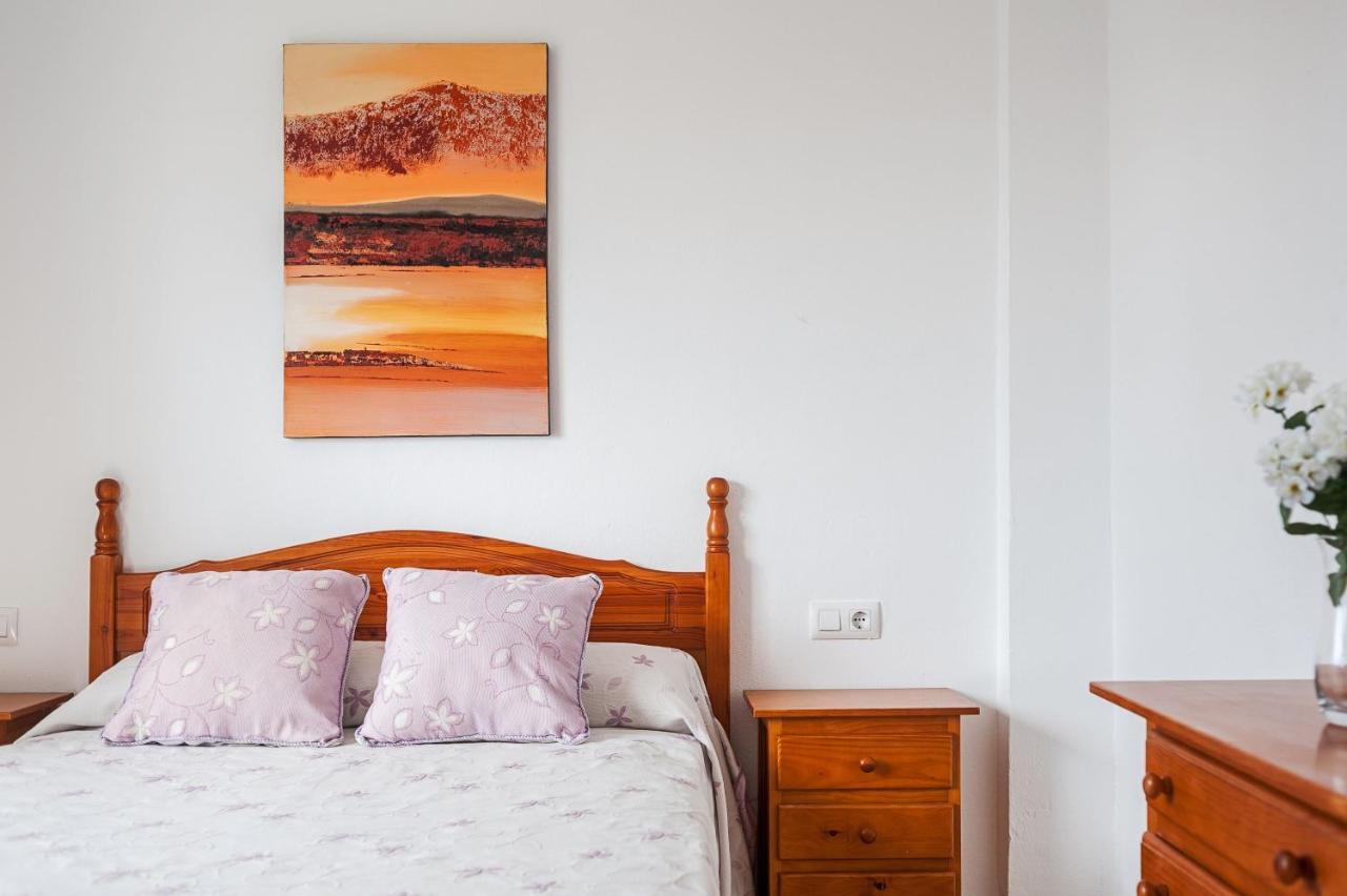 Apartamento Junto A La Playa En El Centro コニル・デ・ラ・フロンテラ エクステリア 写真