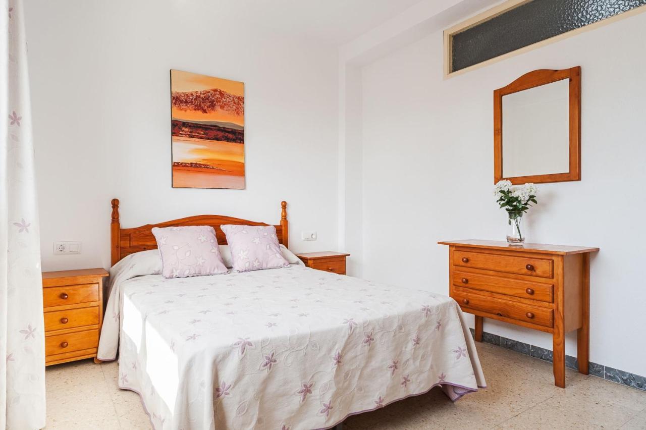 Apartamento Junto A La Playa En El Centro コニル・デ・ラ・フロンテラ エクステリア 写真