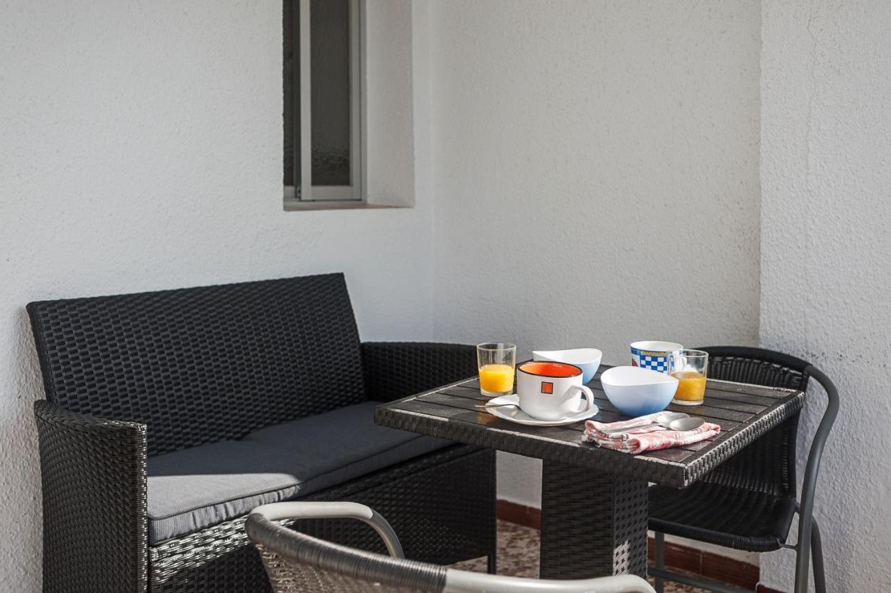Apartamento Junto A La Playa En El Centro コニル・デ・ラ・フロンテラ エクステリア 写真