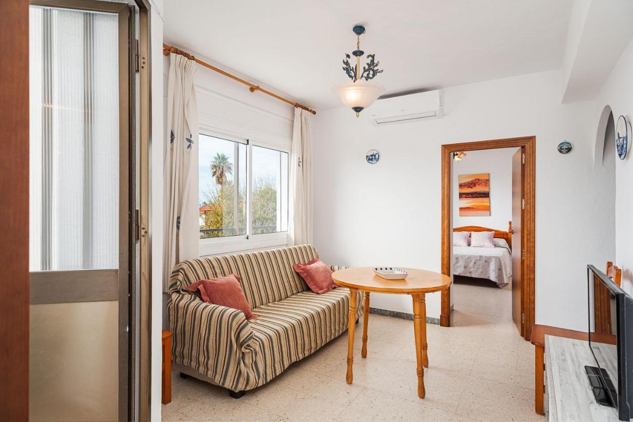 Apartamento Junto A La Playa En El Centro コニル・デ・ラ・フロンテラ エクステリア 写真