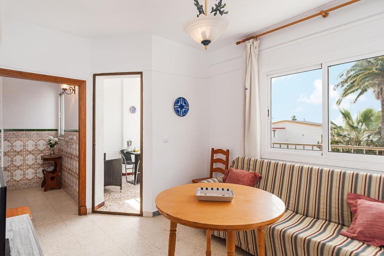 Apartamento Junto A La Playa En El Centro コニル・デ・ラ・フロンテラ エクステリア 写真