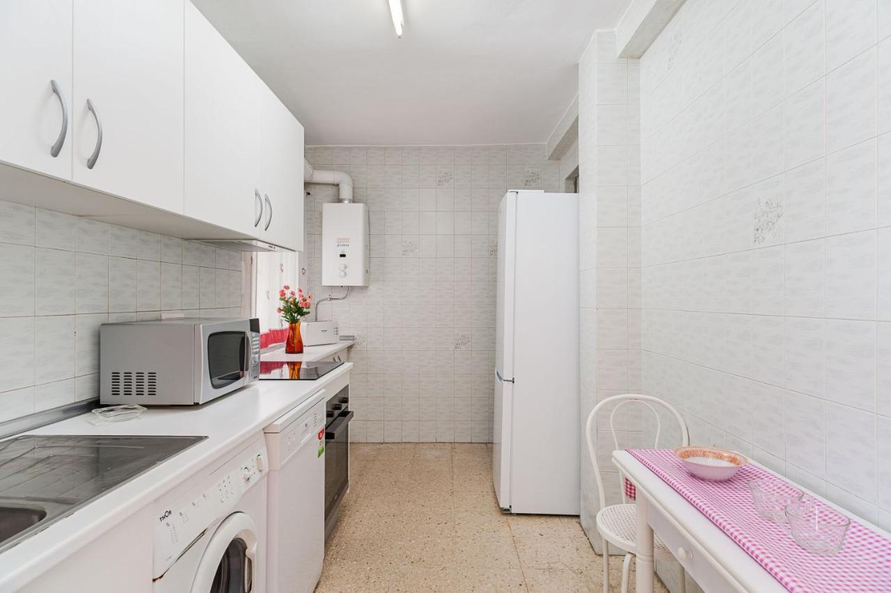 Apartamento Junto A La Playa En El Centro コニル・デ・ラ・フロンテラ エクステリア 写真